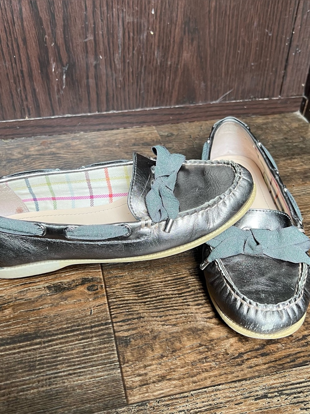 Women’s Coach Loafers Metallic Gray with Bow Size 8.5B